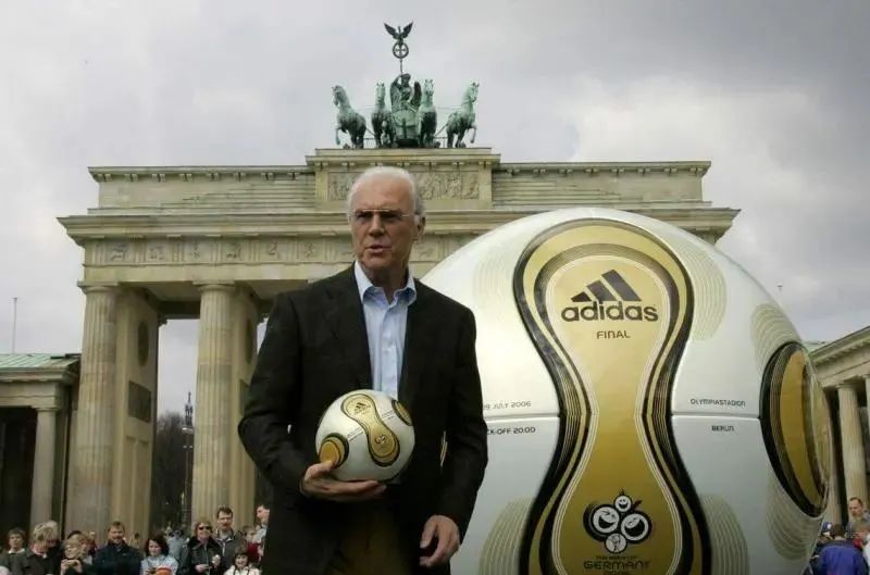 德国“足球皇帝”贝肯鲍尔去世 享年78岁